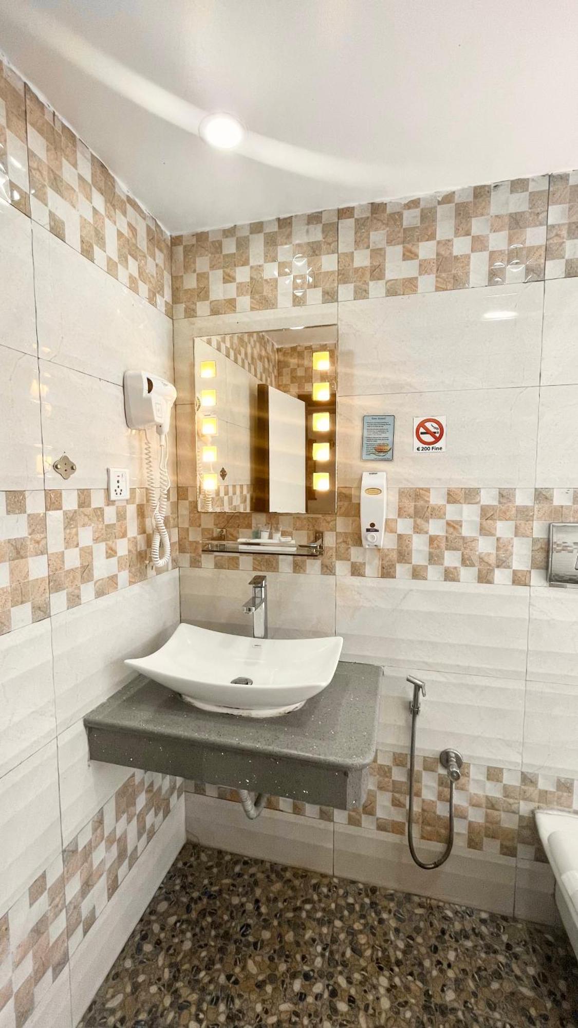 Hotel M Square Pvt.Ltd Κατμαντού Εξωτερικό φωτογραφία