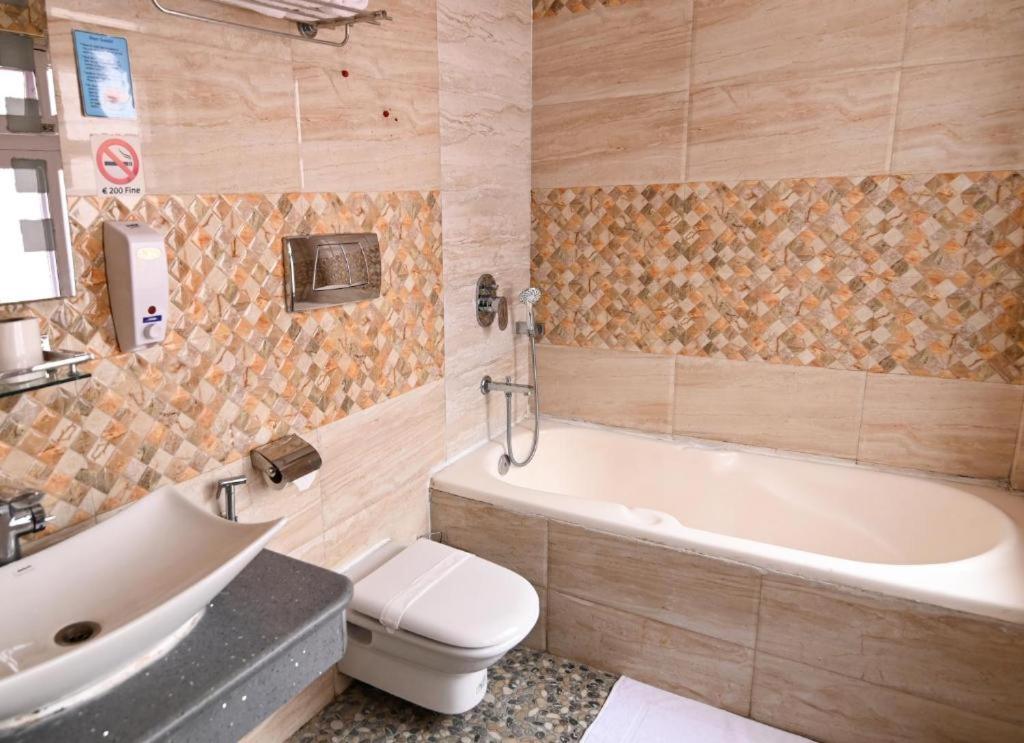 Hotel M Square Pvt.Ltd Κατμαντού Εξωτερικό φωτογραφία